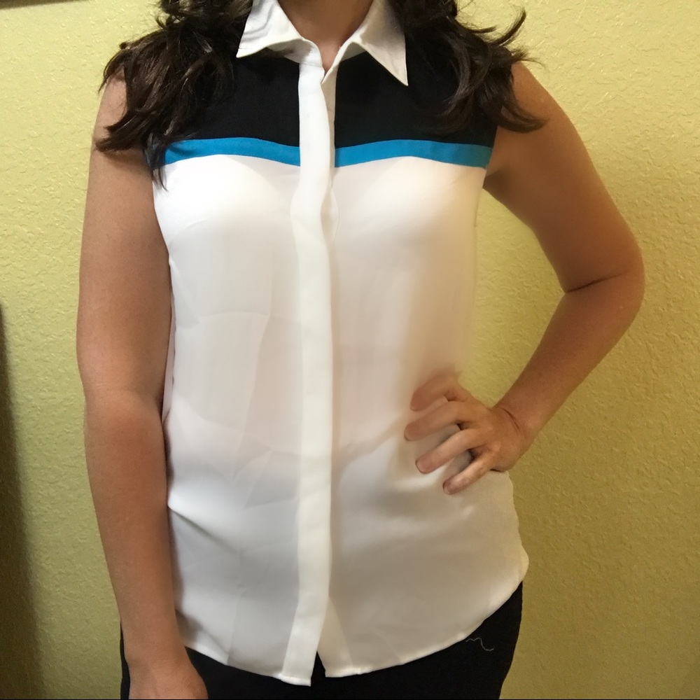 Tahari, womens shirt, size S.